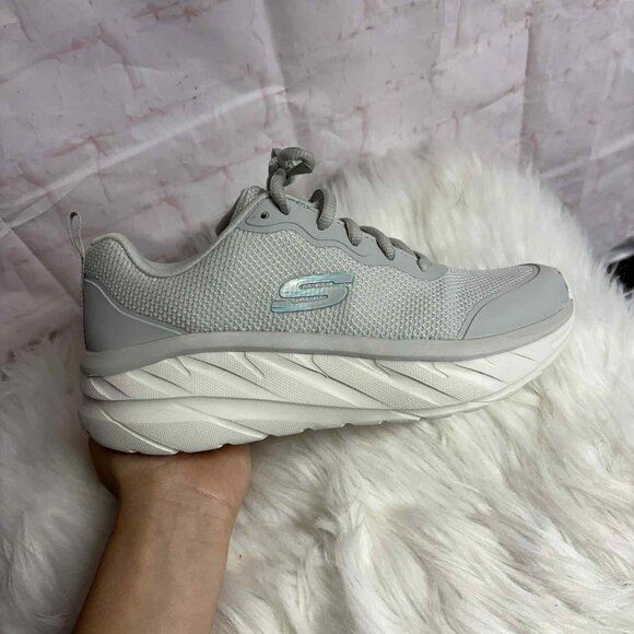 Skechers Ladies D'Lux Ultra Sneaker sz6 - Picture 5 of 6